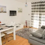 Apartment Leon Sa Privatnim Parkingom